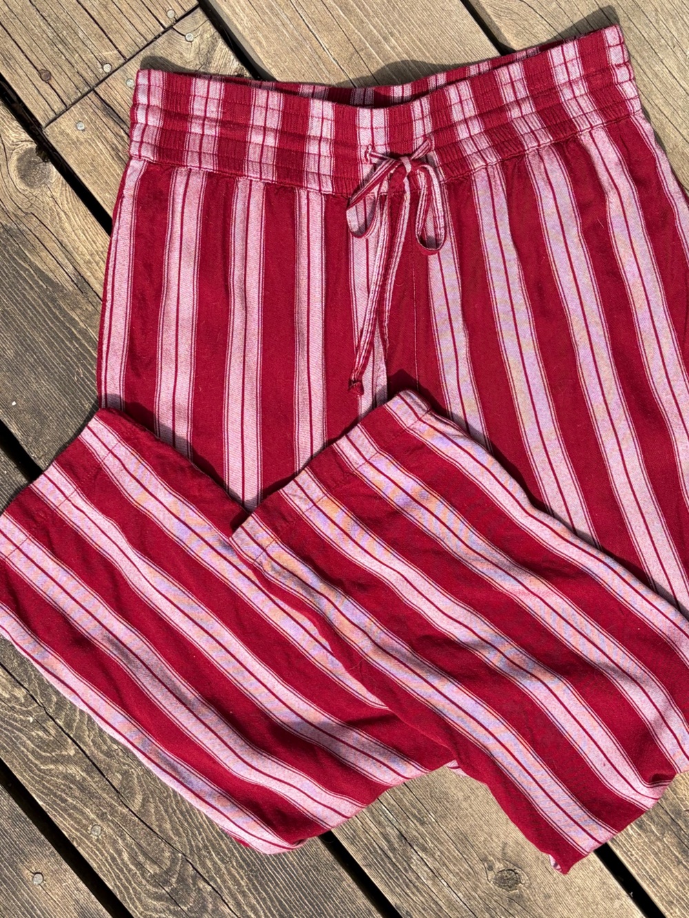 AMERICAN EAGLE OUTFITTERS Pants Pockets Red White Soft Viscose Size Medium